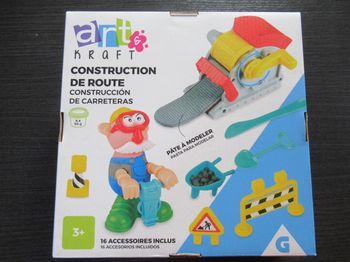 Pâte à modeler Construction des routes avec accessoires (chantier, travaux) neuf art & kraft