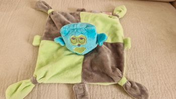 Doudou plat hibou Trois kilos sept novatex