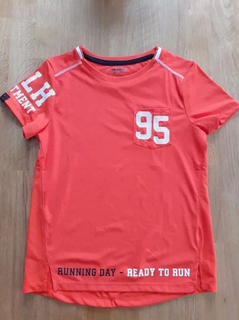 Tee-shirt orchestra Taille 10 ans neuf