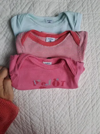 Lot 3 bodies Petit bateau manches longues