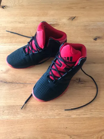 Chaussures de basket Adidas Shoes Cross Em 4