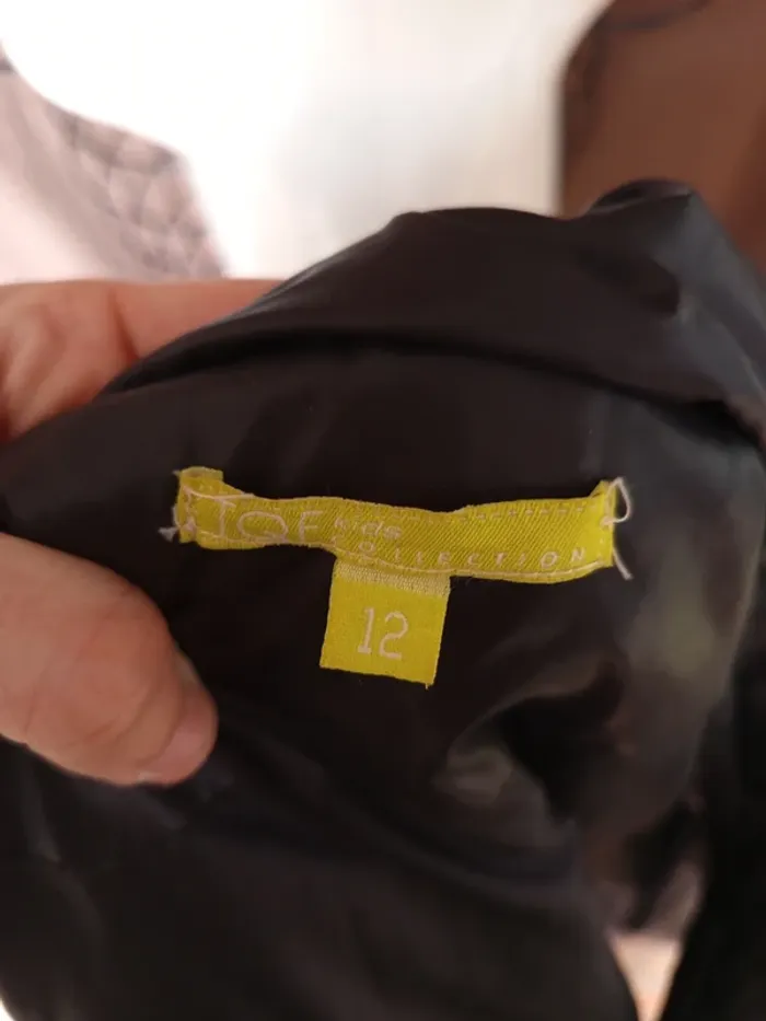 Manteau noir a boutons 12ans - photo numéro 6