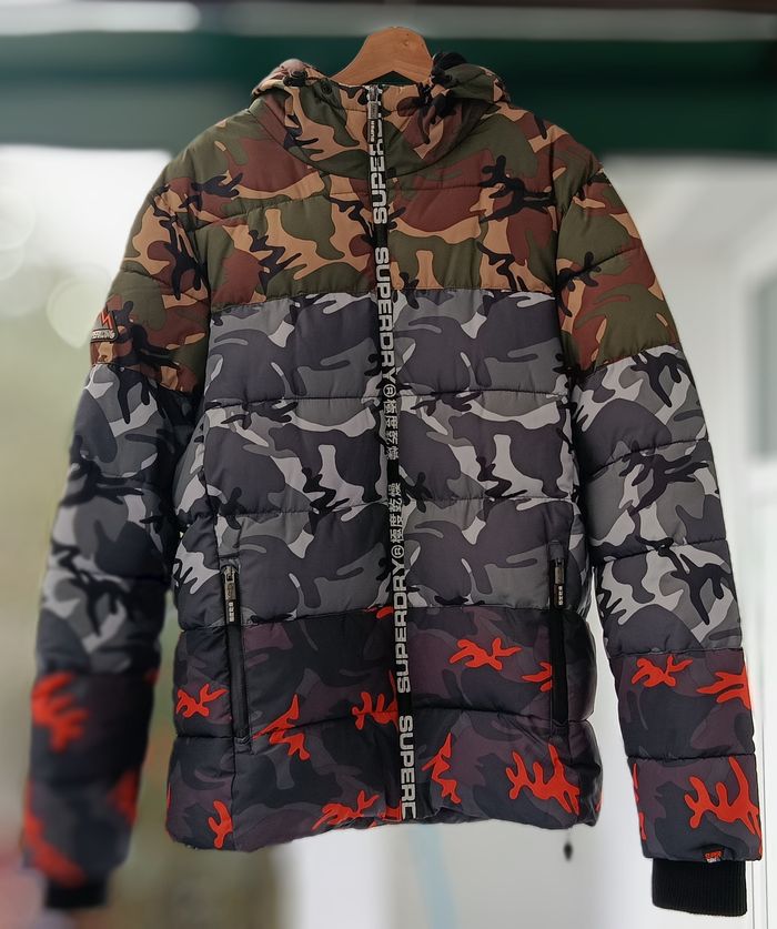 Doudoune Superdry camouflage tricolore