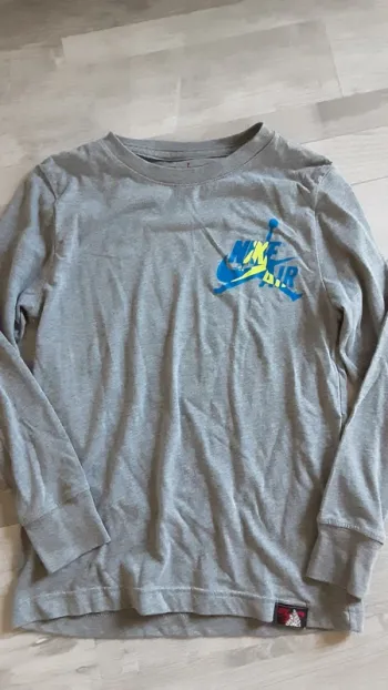 T-shirt manches longues 8/10 ans Nike Air Jordan