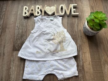 - Ensemble Disney (F) - 6 mois - Très bon état 