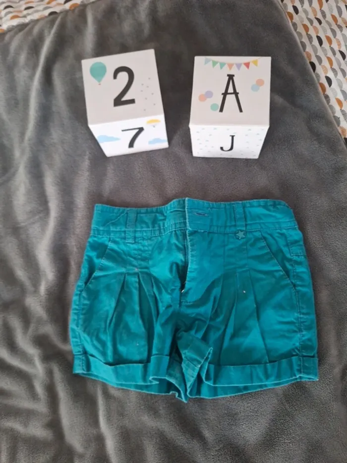 Short 2 ans