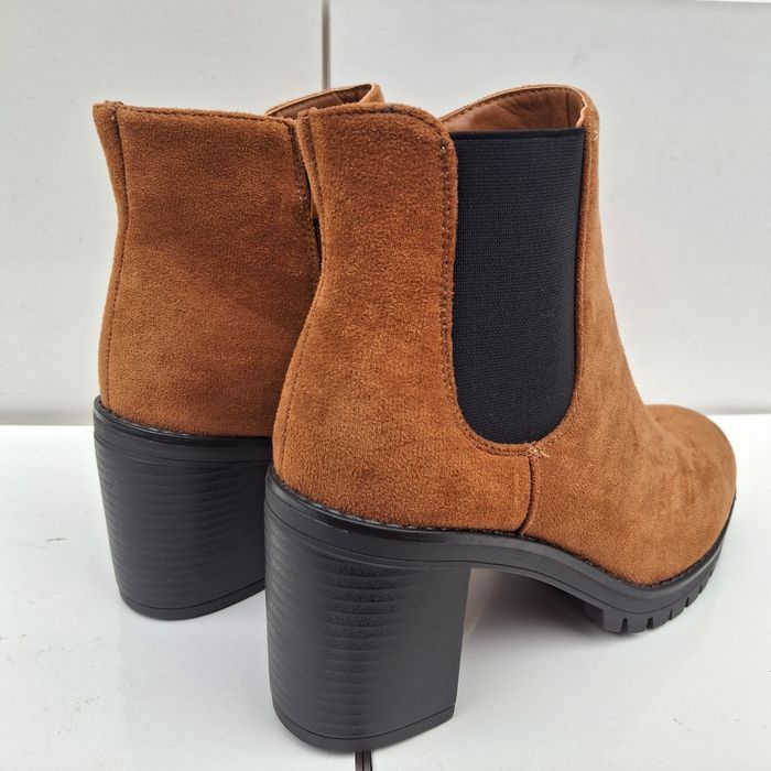 Bottine à Talon En Daim Marron Neuve Bottes - photo numéro 3