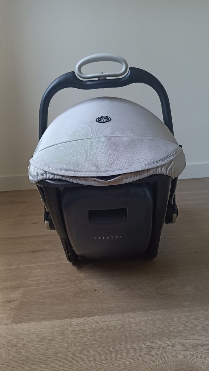 Siege auto Mutsy safe2go gris - photo numéro 2
