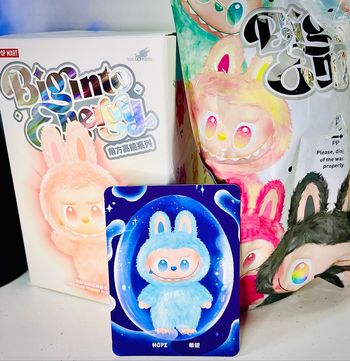 Labubu The Monsters Big into Energy Hope Sachet scellé