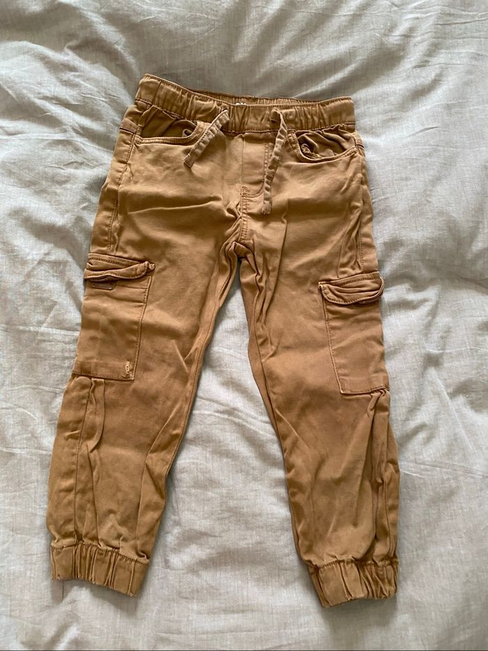 Pantalon cargo