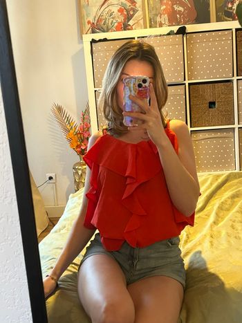 Top rouge à volants Jennyfer