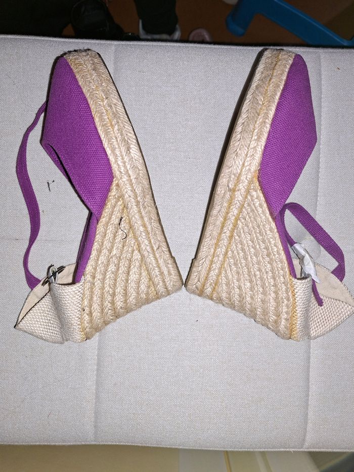 Chaussures à talons compensés - photo numéro 3