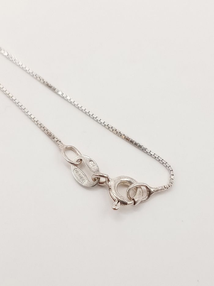 Collana vintage argento 925 e 800 ciondoli medagliette religiose Vergine Miracolosa e sant'antonio con Gesù - photo numéro 4