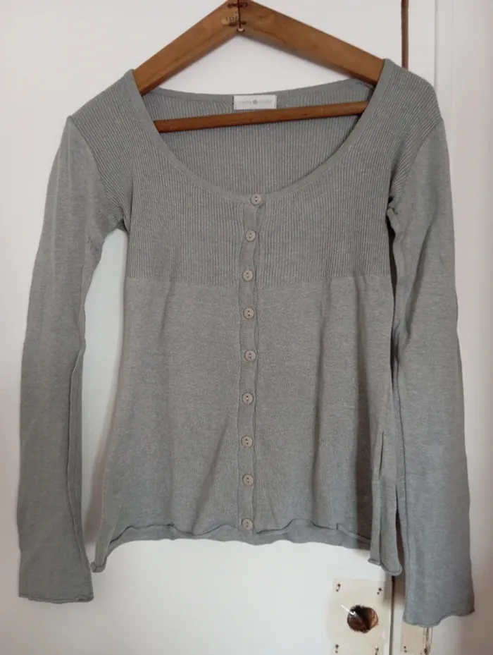 Pull gris
