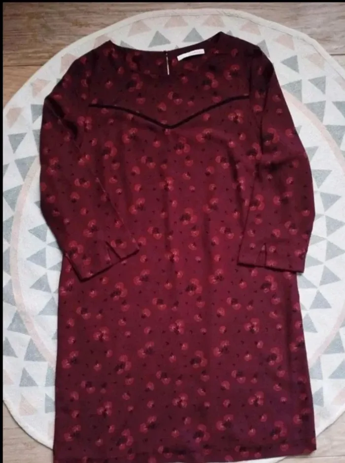 Robe  tunique  -  Bordeaux  fleurie -  Camaïeu  - M  -  Comme Neuve - photo numéro 4