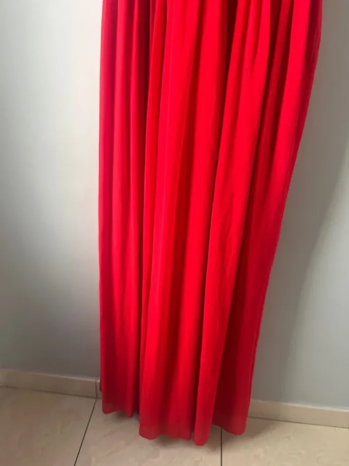 Robe rouge de soirée marque Apart neuve avec étiquette taille 38 - photo numéro 2