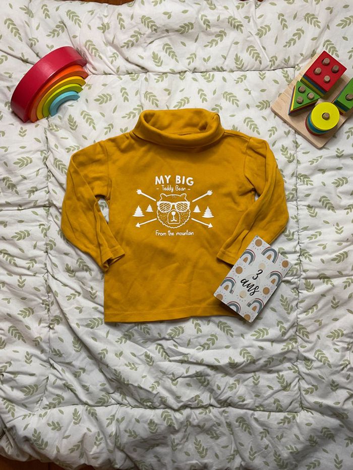 sous pull col roulé moutarde même pas peur 3 ans