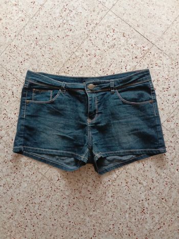 Short court denim taille 42🌹