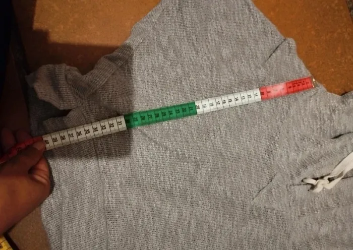 Pull fin à capuche taille XS -S - photo numéro 16