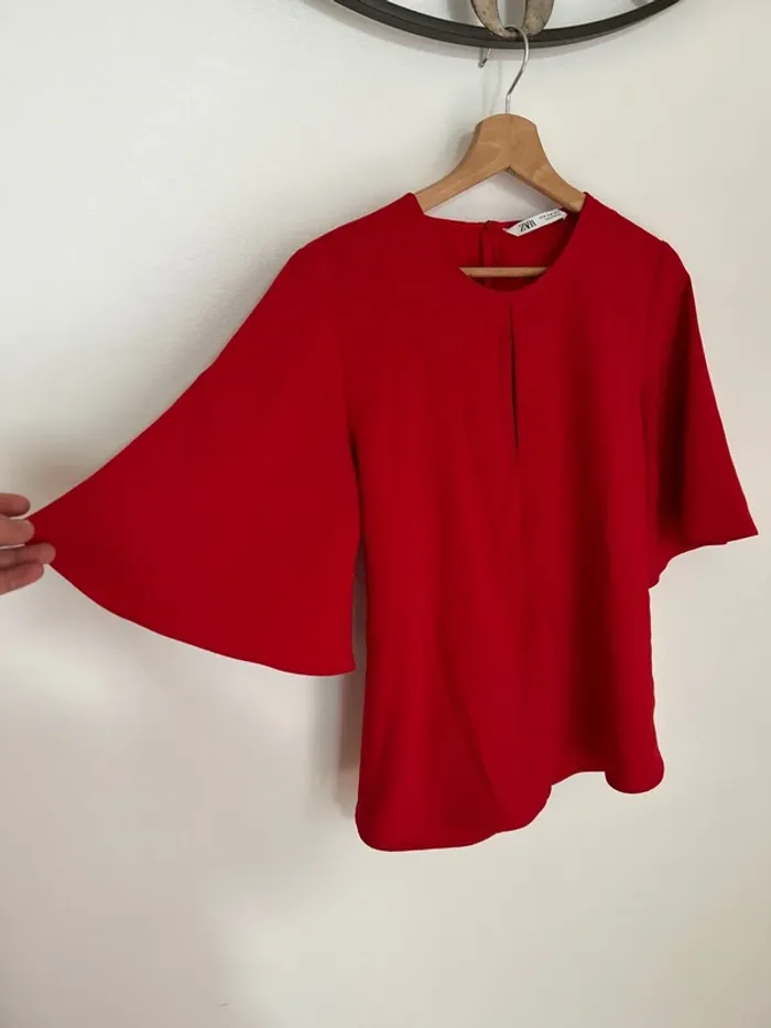 Blouse rouge - photo numéro 2