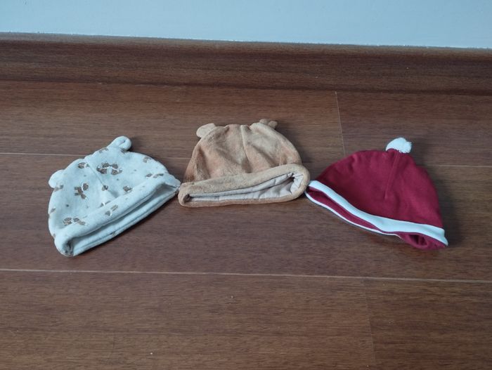 Lot de 3 bonnets bébé