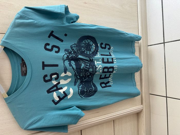 tee shirt bleu H&M "rebels moto"taille 12 ans