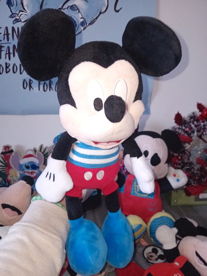 Gros lot de 15 peluches mickey dont 3 interactives prix non négociable - photo numéro 5