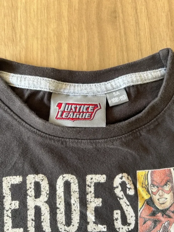 Tee shit heroes 5 ans - photo numéro 4