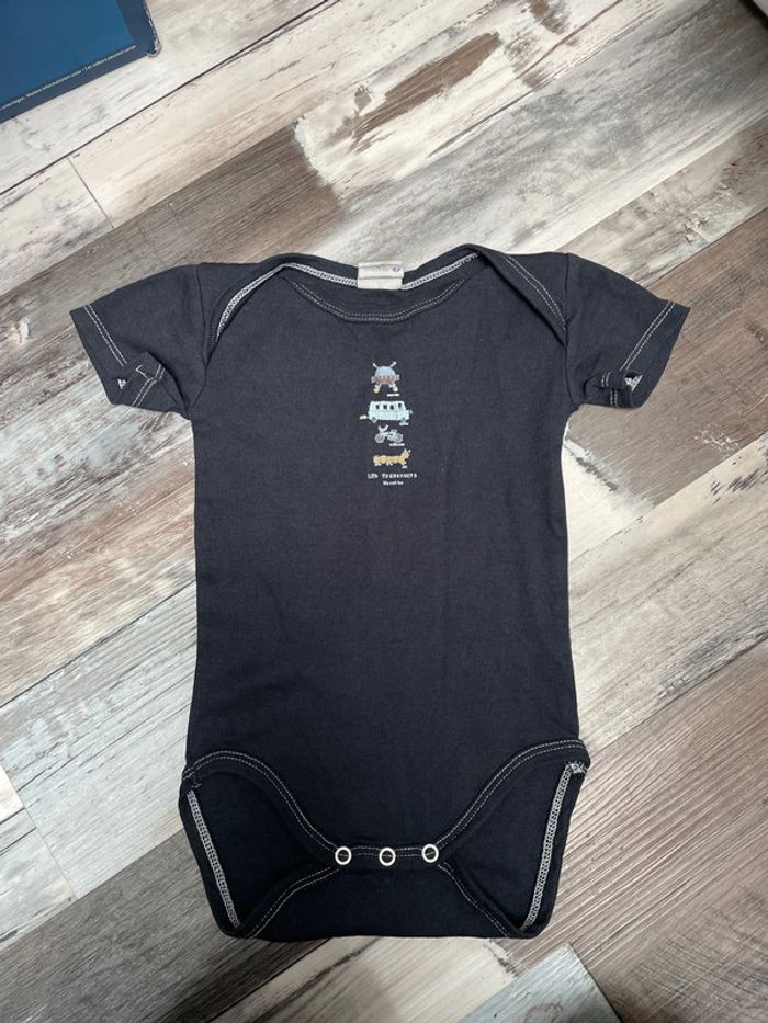 Très joli body été garçon 6 mois