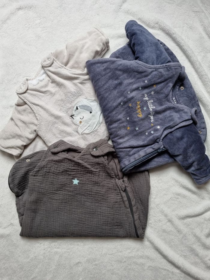 Lot de 3 gigoteuses taille 0 6 mois