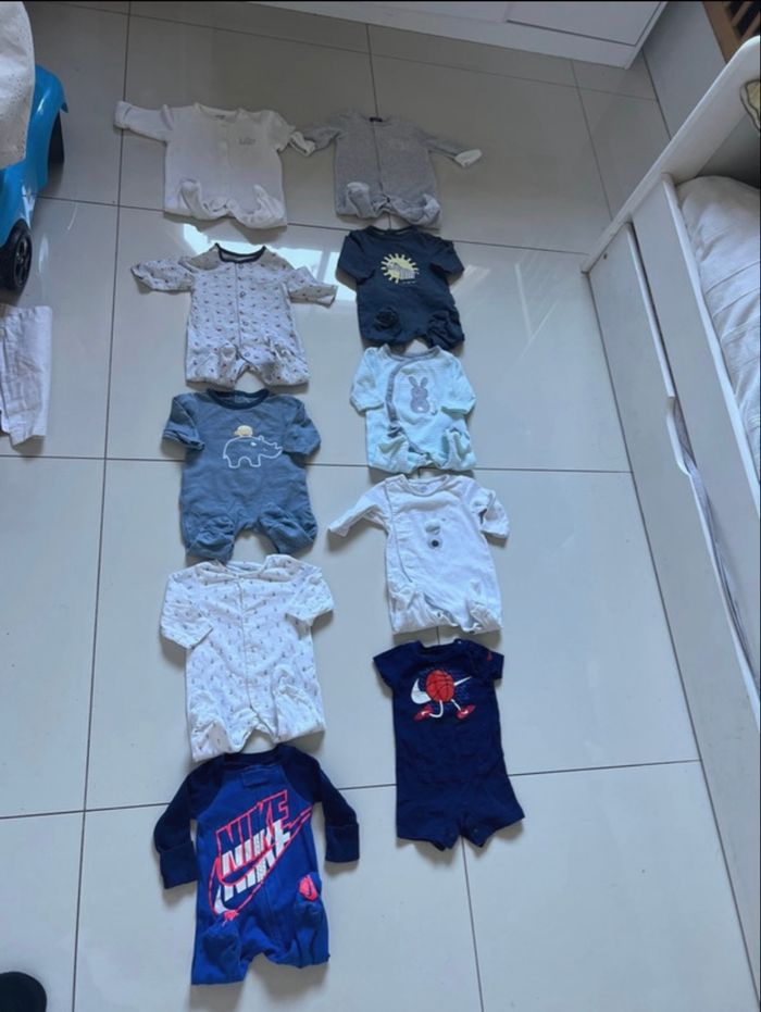Lot de 6 pyjama bébé taille 1 mois