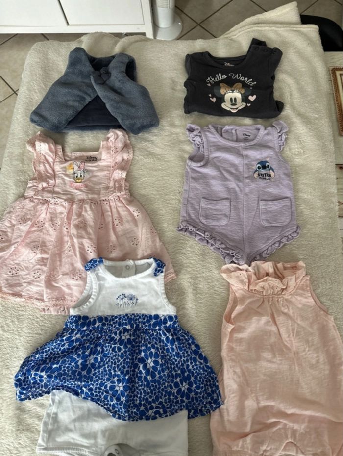 Lot de vêtement 1 mois fille