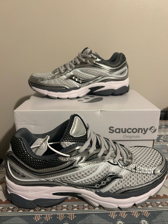Saucony omni 9 gris