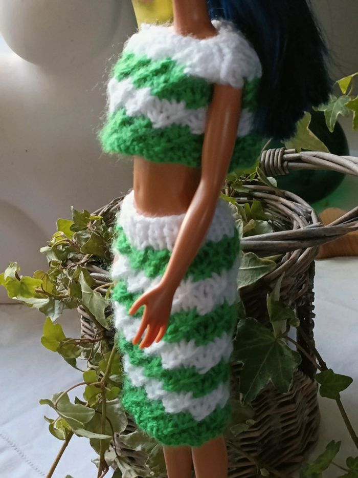 Tenue verte et blanche pour poupée barbie - photo numéro 2