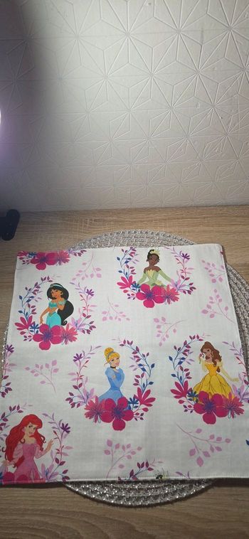 Serviette de cantine 