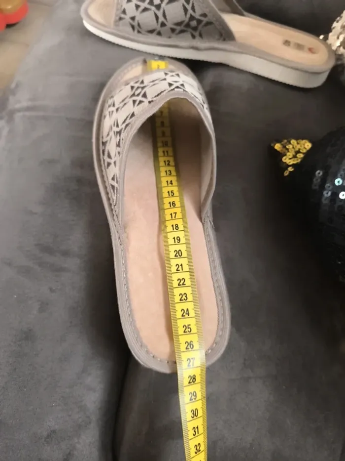 Jolies pantoufles cuir et tissu - photo numéro 8