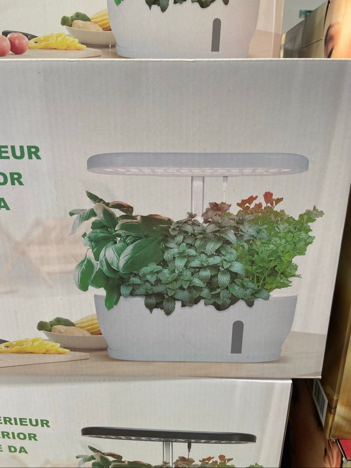 Potager d’intérieur neuf