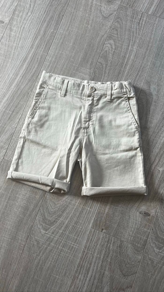 Short chino beige 7 ans