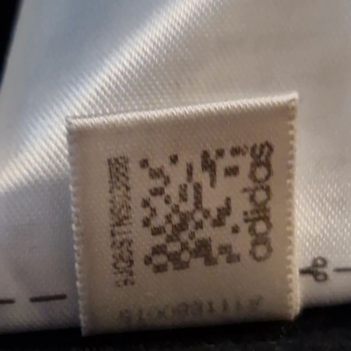 T-shirt Adidas taille S - photo numéro 6