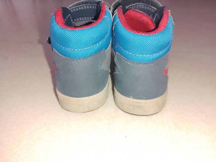 Vends baskets montantes Geox taille 26-27  TBE - photo numéro 3