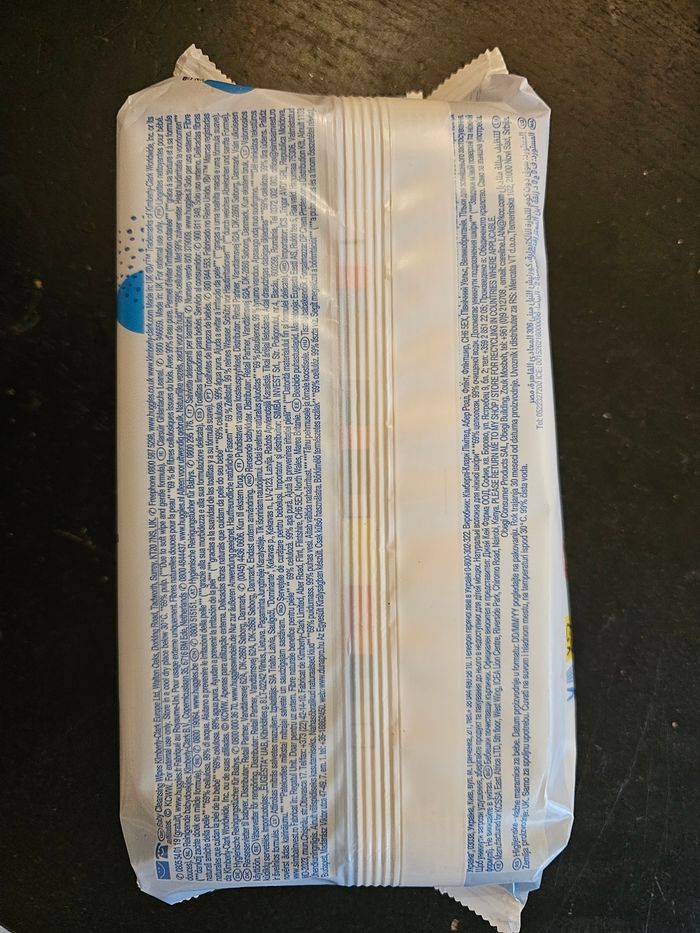 Paquet de lingettes pour bébé Huggies Pure, neuves et scellées. - photo numéro 2