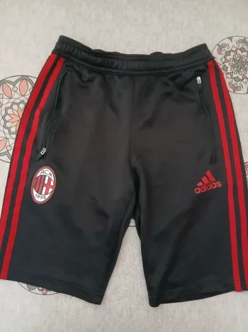short Adidas