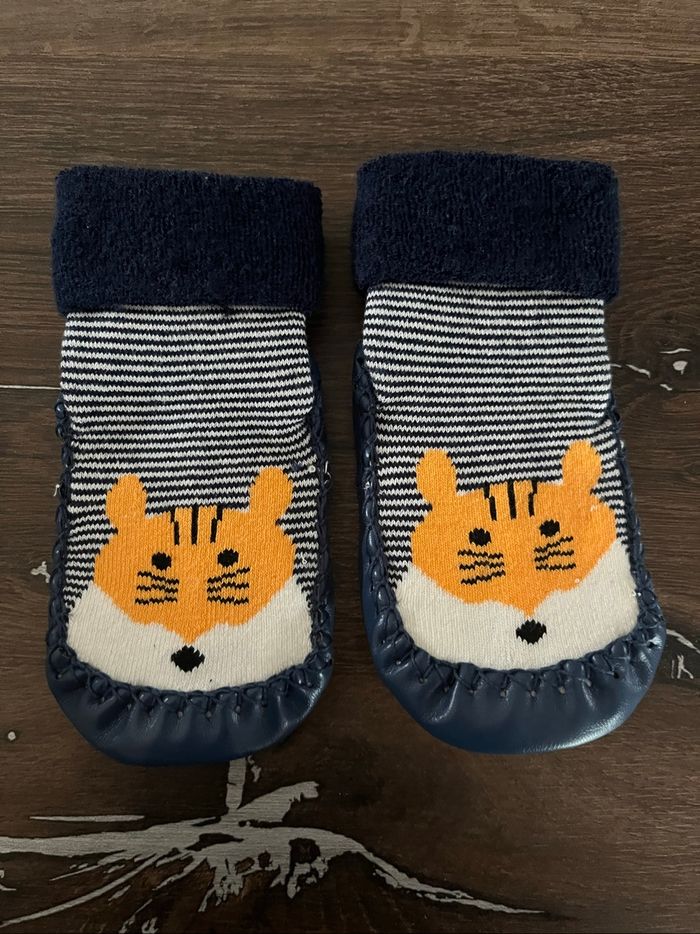 Chaussons bébé tigre