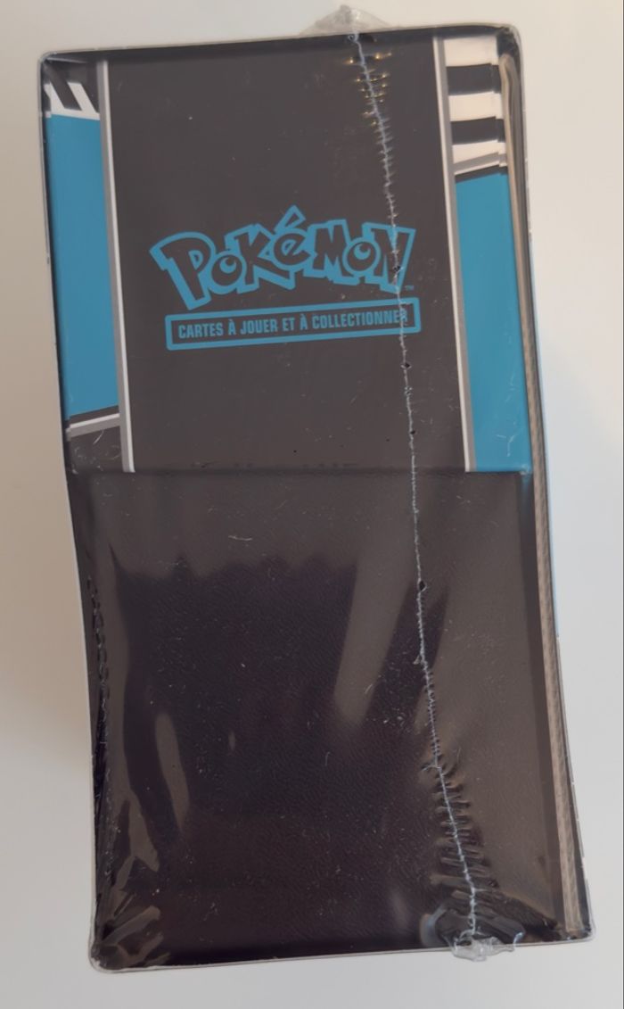 ETB Pokemon Foudre Noire - photo numéro 5