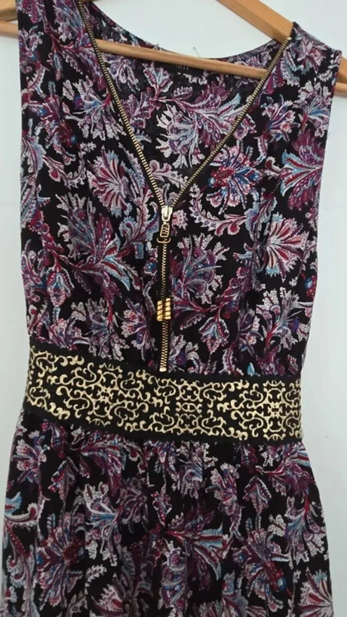 Robe longue mauve et noir - photo numéro 3