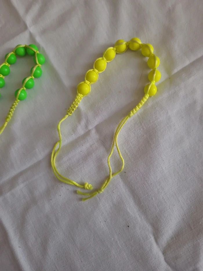 2 bracelets Shambala fluorescent - photo numéro 3