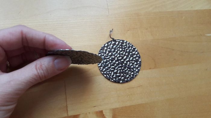 Boucle d'oreilles fantaisie argenté - photo numéro 2
