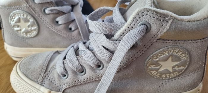 Paire de Converse haute T 29 grise cuir Nubuck - photo numéro 2