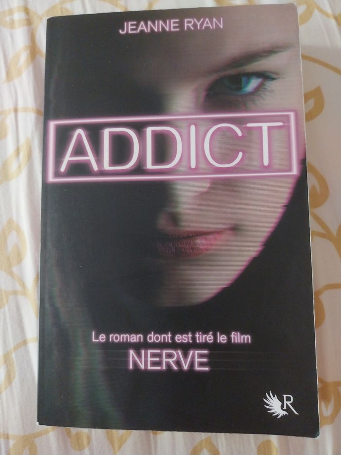 Roman Addict Nerve- Jeanne Ryan - Collection R