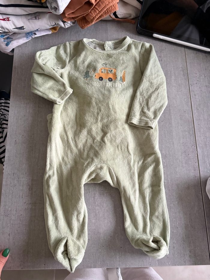 Pyjamas taille 9 mois - photo numéro 5
